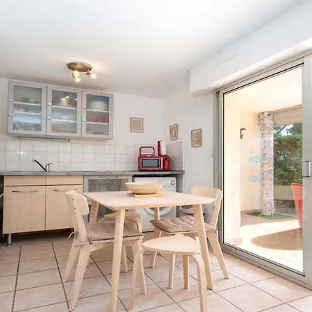 Eleuthera By Interhome * Agde